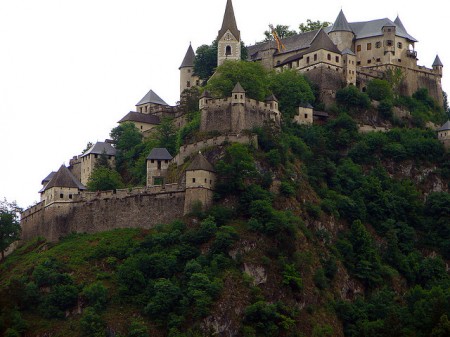 Castelul Hochosterwitz din Austria